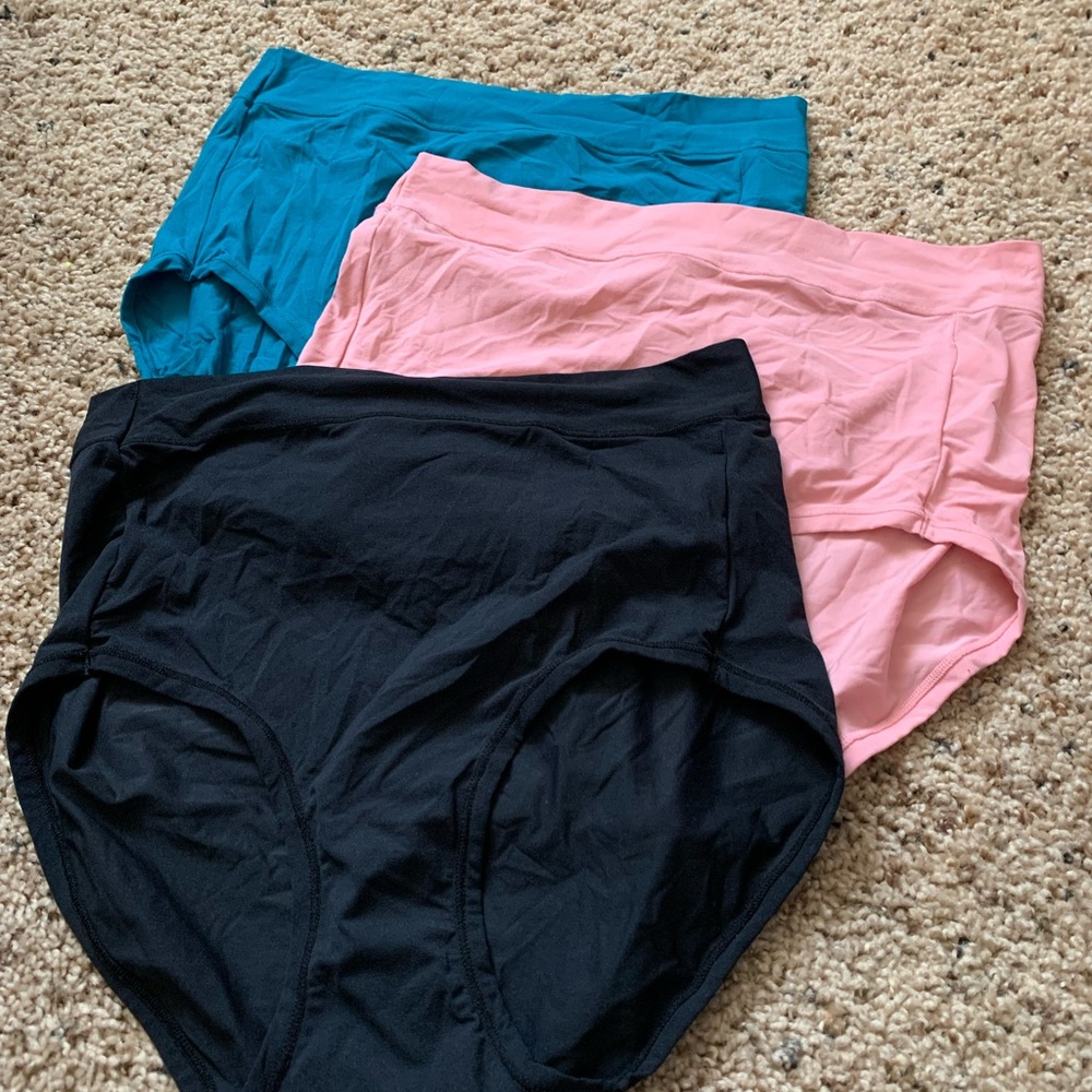 Anna Klein Sz.L/XL underwear set (3)